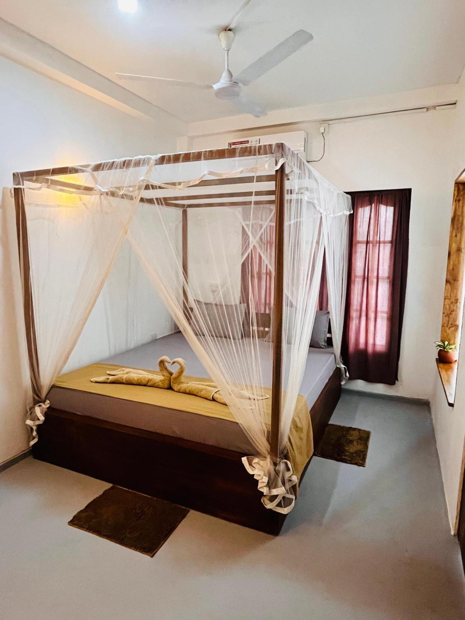 Avalon Apartment Weligama Luaran gambar