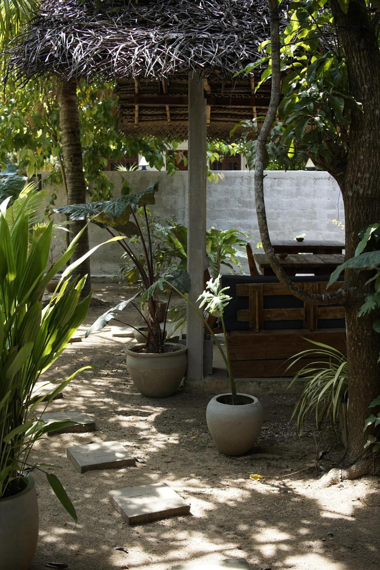 Avalon Apartment Weligama Luaran gambar