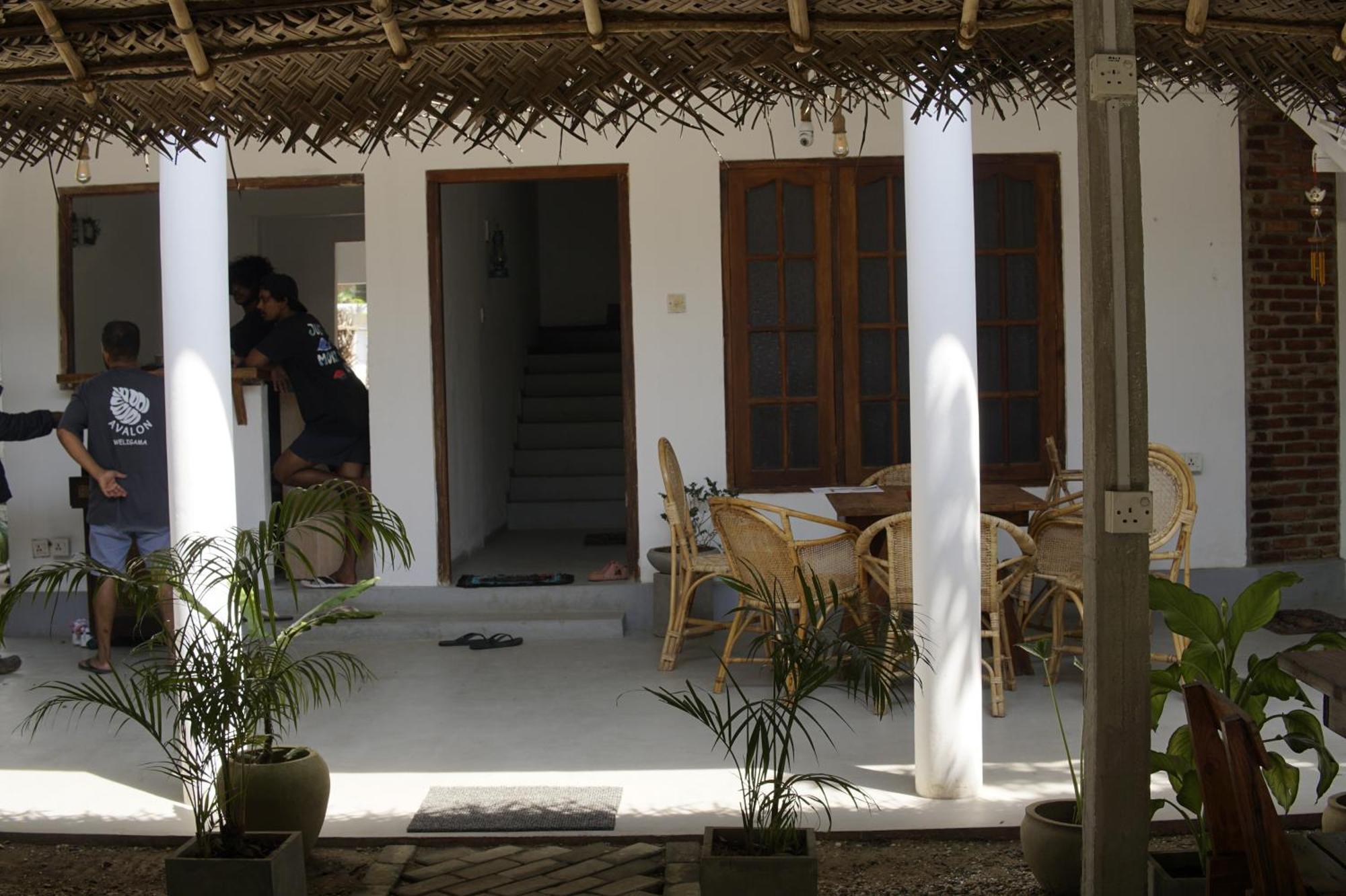 Avalon Apartment Weligama Luaran gambar